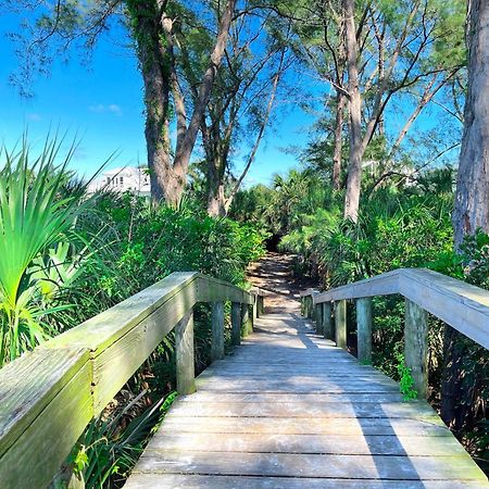 Anna Maria Island Runaway Tropical Dream-One Minute Walk To The Beach-Heated Pool Bradenton Beach Kültér fotó
