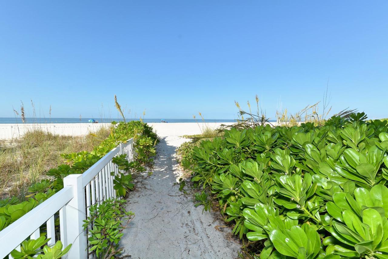 Anna Maria Island Runaway Tropical Dream-One Minute Walk To The Beach-Heated Pool Bradenton Beach Kültér fotó