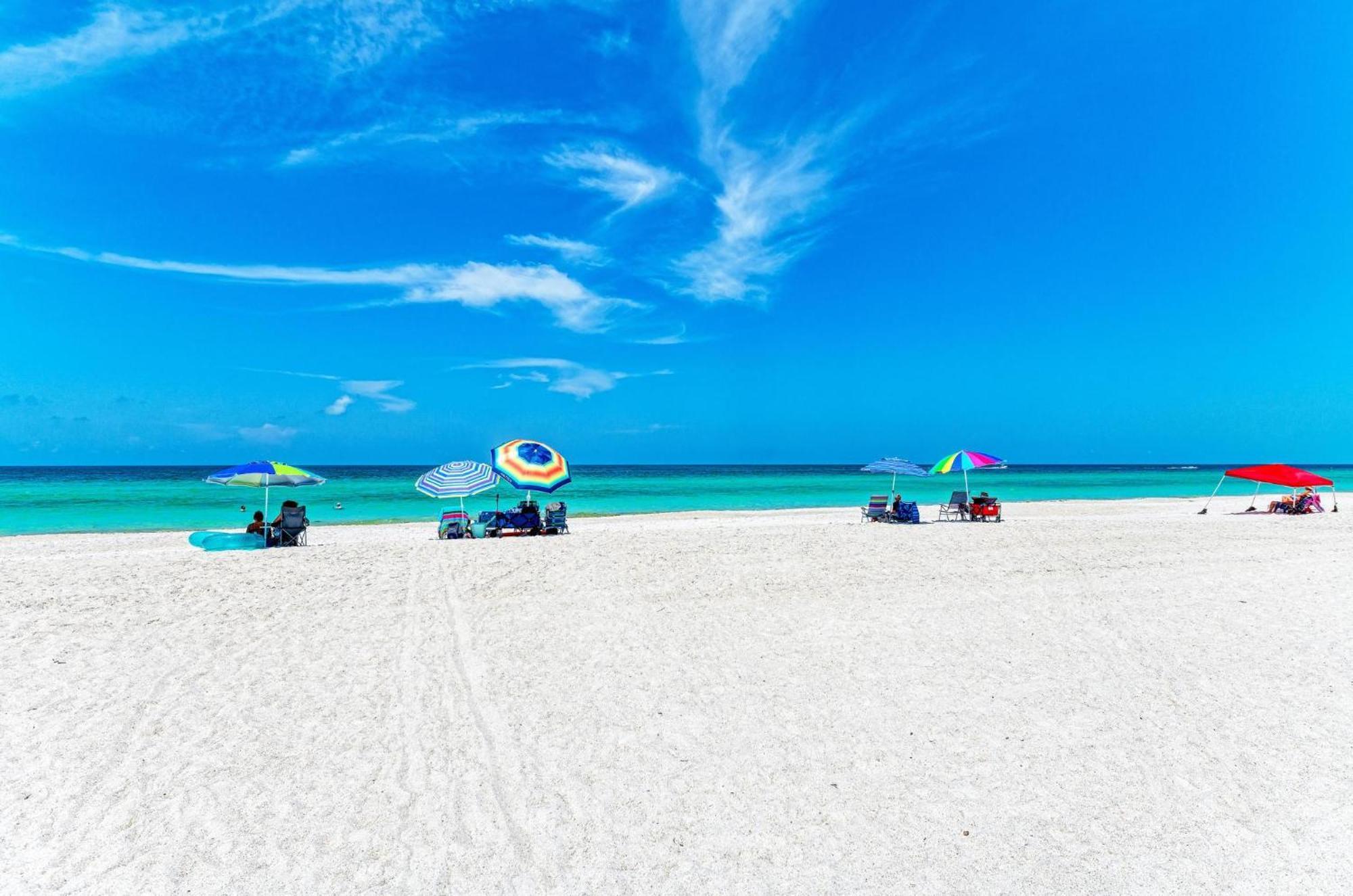 Anna Maria Island Runaway Tropical Dream-One Minute Walk To The Beach-Heated Pool Bradenton Beach Kültér fotó