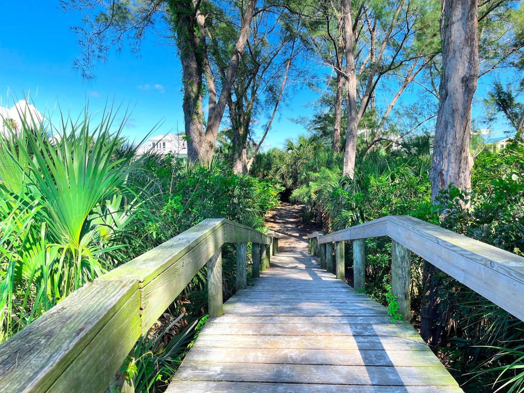 Anna Maria Island Runaway Tropical Dream-One Minute Walk To The Beach-Heated Pool Bradenton Beach Kültér fotó