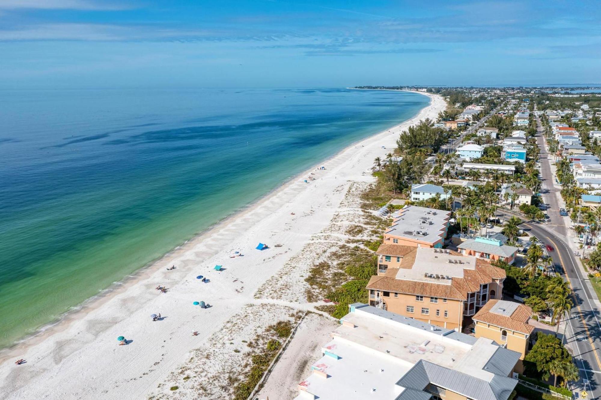 Anna Maria Island Runaway Tropical Dream-One Minute Walk To The Beach-Heated Pool Bradenton Beach Kültér fotó